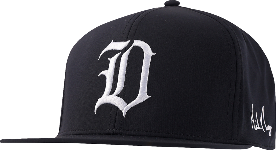 Insignia Hat - Black - One Size - Lutzka's Garage