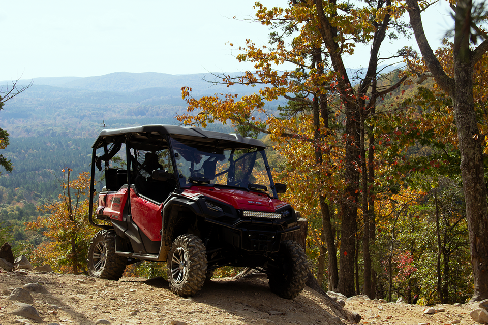 Full Windshield - Vented - Pioneer