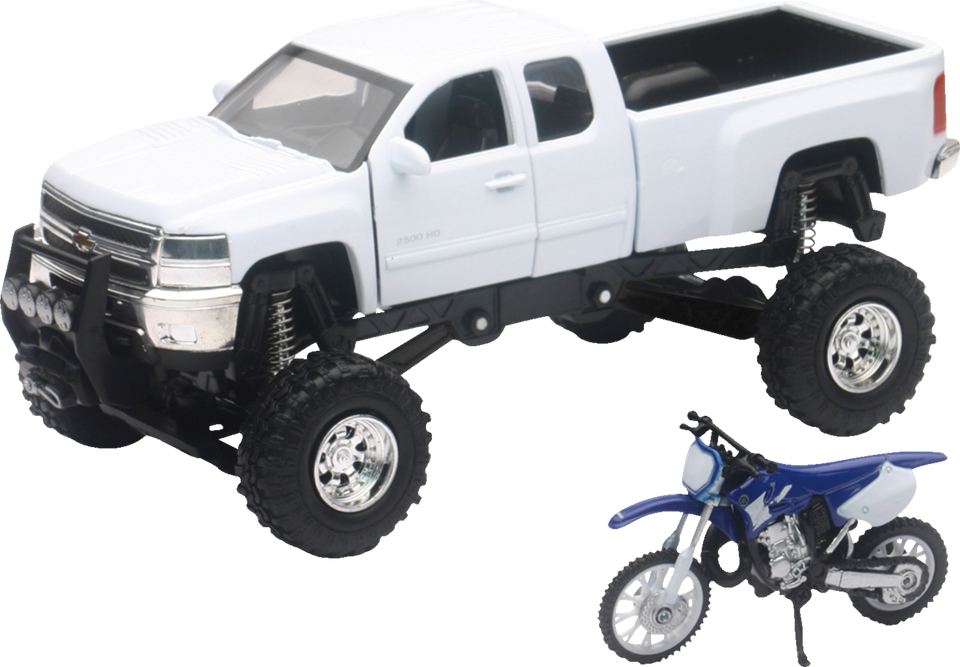 Chevrolet Silverado Offroad Pick Up w/ Yamaha Dirt Bike - 1:32 Scale - White/Black/Blue