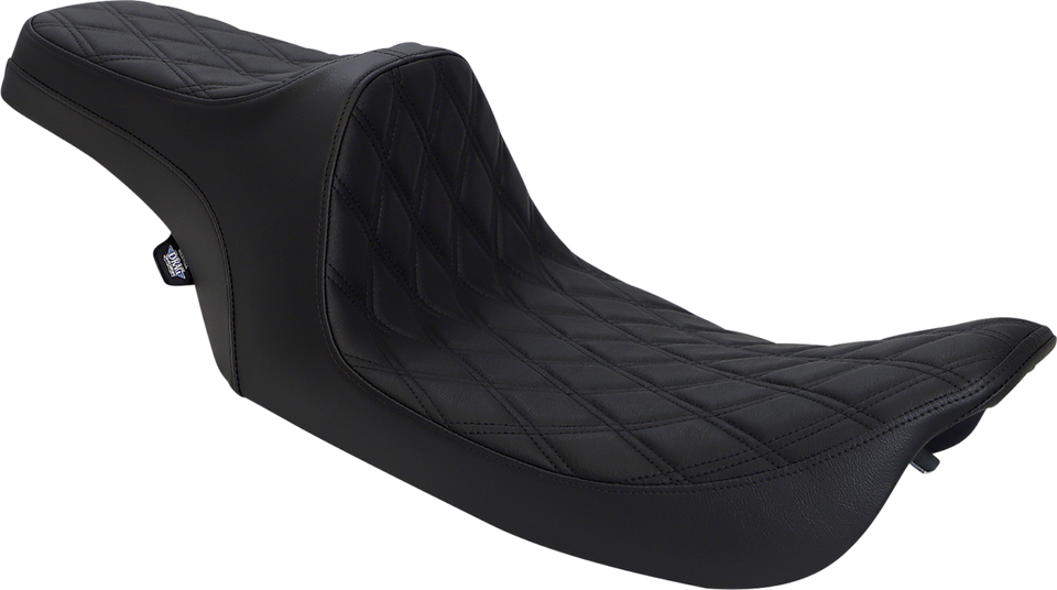 Predator III Seat - Double Diamond - Black Stitched - FLHR/FLHX 99-07