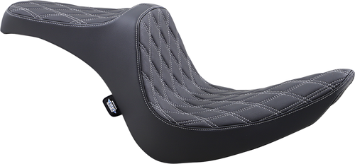 Predator III Seat - Double Diamond - Silver Thread - Lutzka's Garage