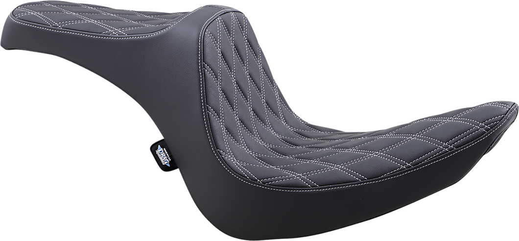 Predator III Seat - Double Diamond - Silver Thread - Lutzka's Garage