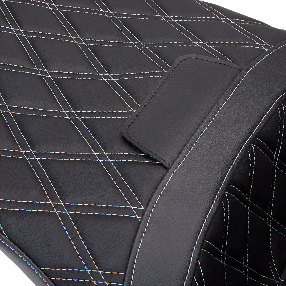 Freedom Seat - Vinyl - Double Diamond Silver Stitch - FLH 09-23